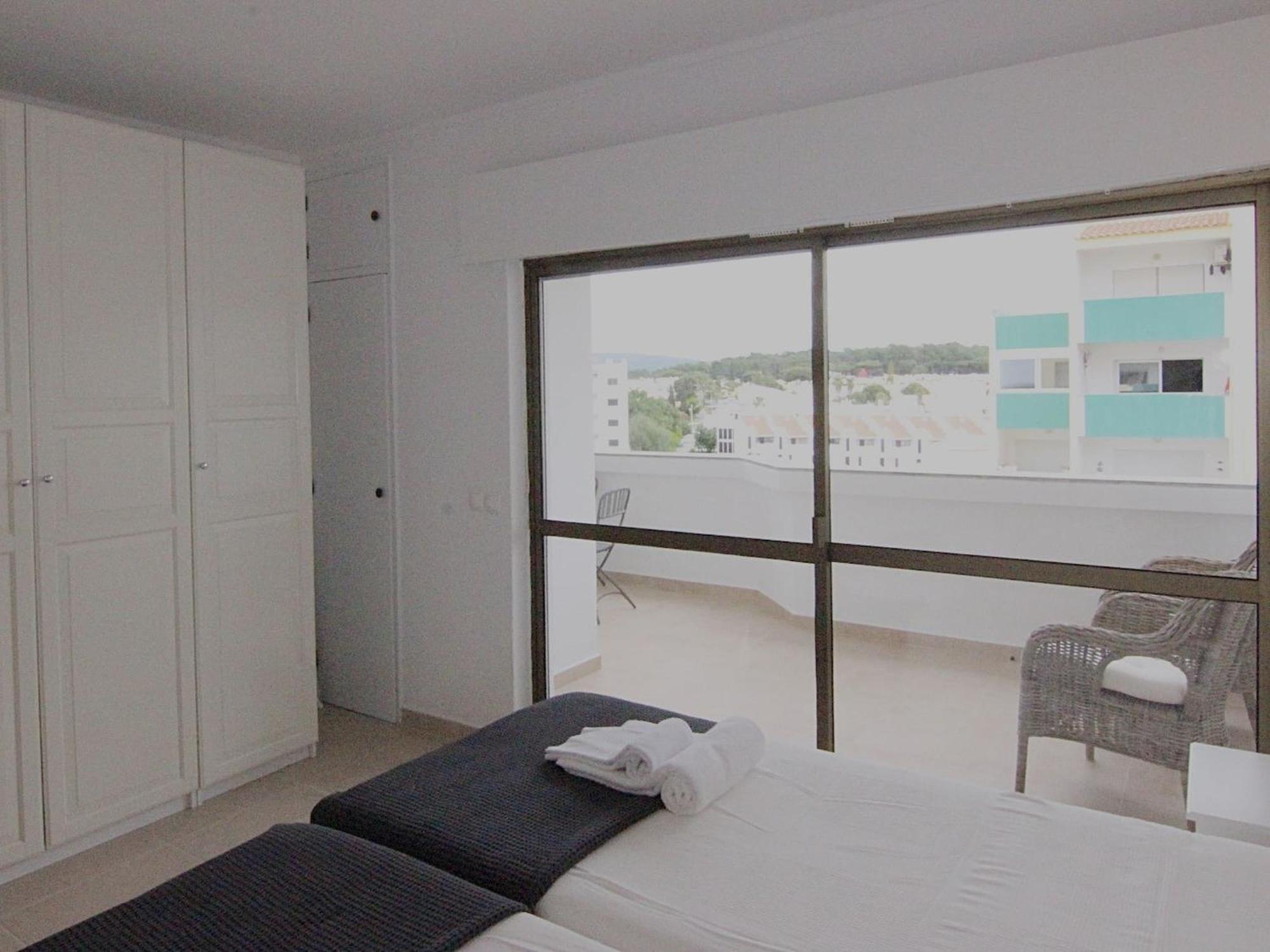 Amendoeiras I - Apartment *