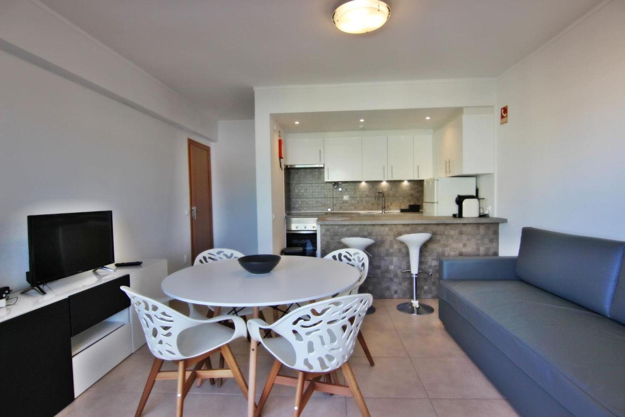Apartment Amendoeiras I - *